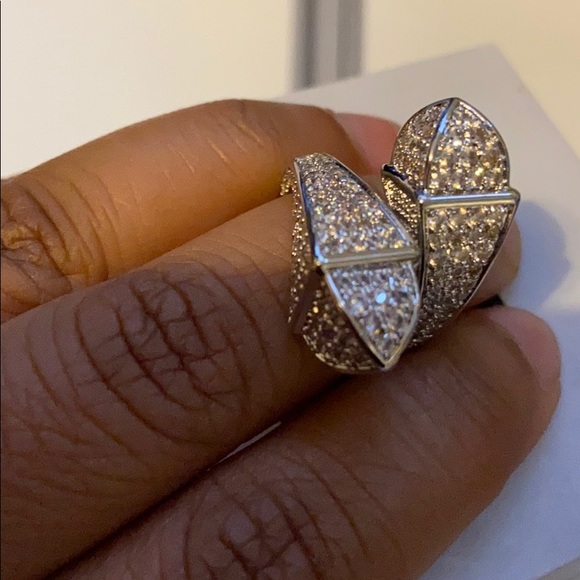 Beautiful diamond statement ring - Picture 3 of 5